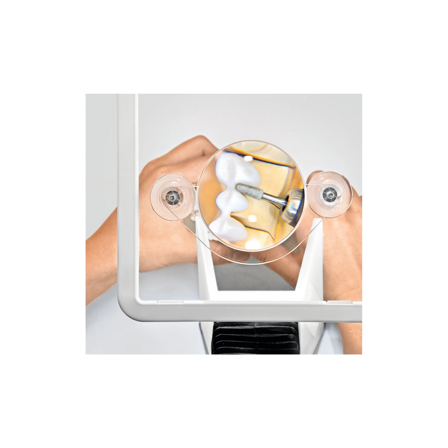 16 100 001 magnifying glass with 3x magnification