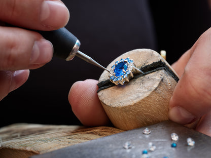 NIQUA Wooden Ring Clamp with Wing Screw & Leather Jaws